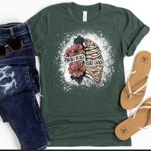 NWT•L•BELLA CANVAS•INHALE PEACE, EXHALE CHAOS TOP•NEW